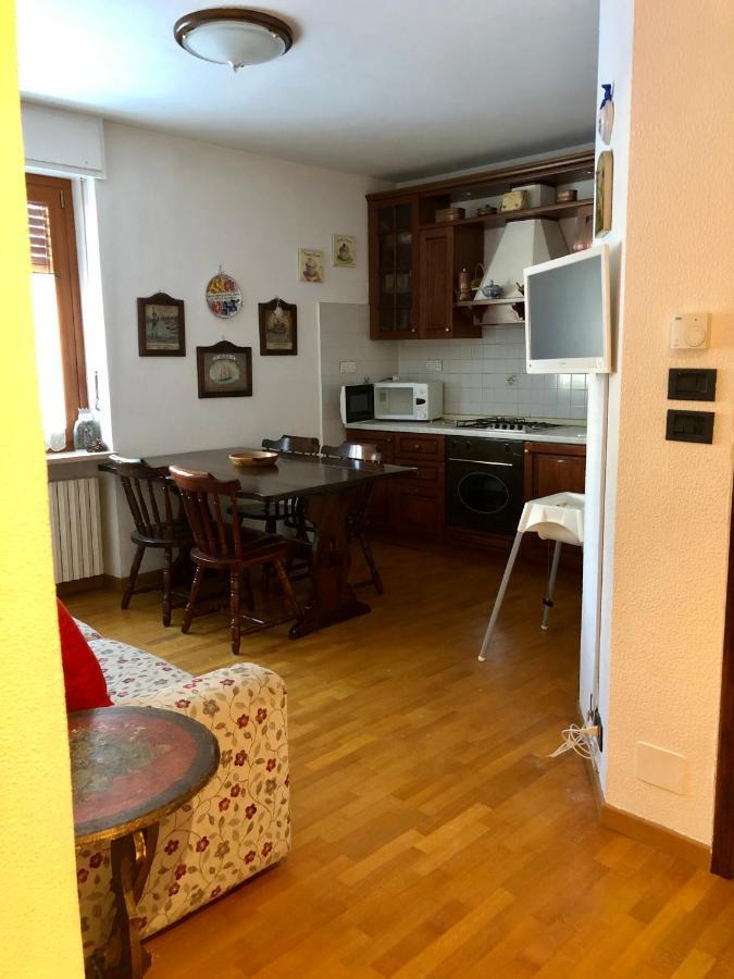 Elegante Appartamento In Centro A 巴多尼奇亚 外观 照片